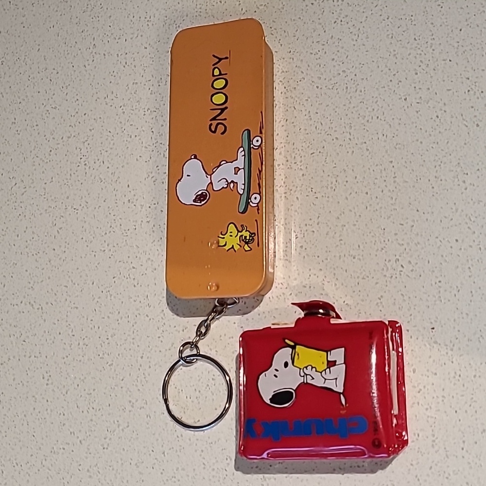 Vintage Peanuts key chain and tiny notebook